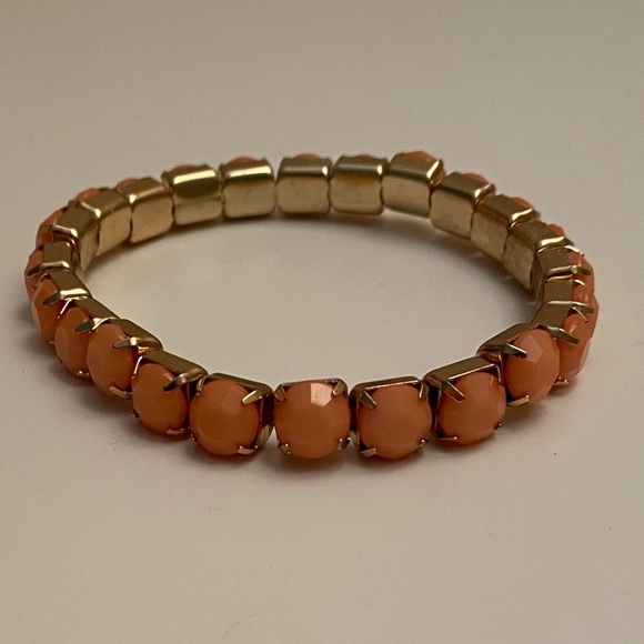 Set of two coral bracelets. - Picture 5 of 5